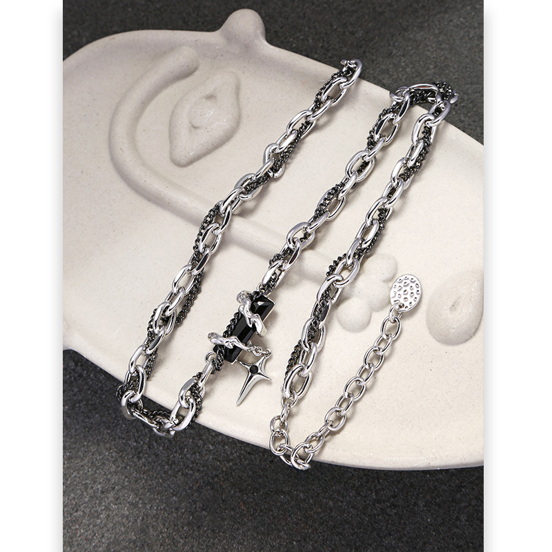 Angus Chain Necklace